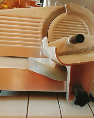 Affettatrice Aurel  220