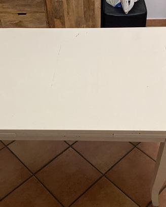 Tavolo in legno stile classico shabby allungabile