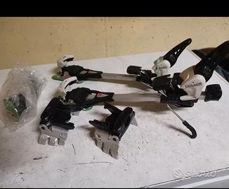 Attacchi sci alpinismo diamir con rampanti