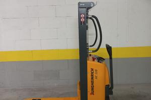 Stoccatore elettrico Jungheinrich HC 110
