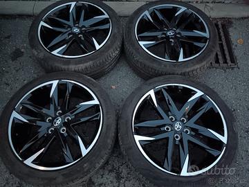 Cerchi in lega R19 Toyota 