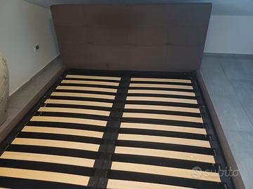 Letto matrimoniale  con rete alzabile