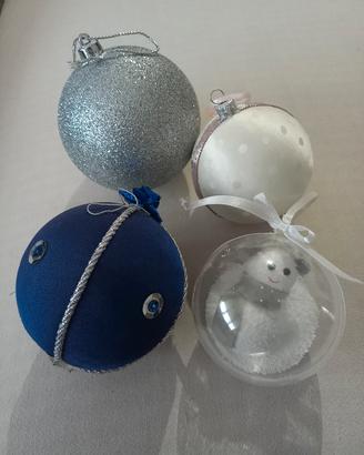 Palle di Natale blu argento bianco e plastica 