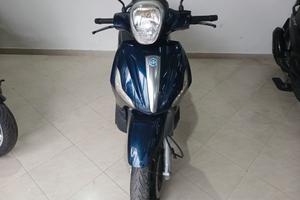Piaggio Beverly 350