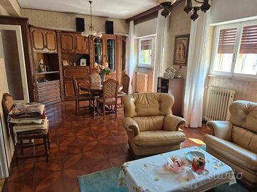 Ampio appartamento 4 camere 120 mq