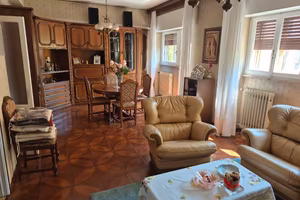 Ampio appartamento 4 camere 120 mq