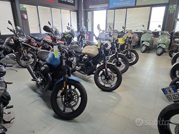 Moto Guzzi V7 Stone