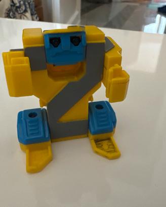 Robot transformer giallo lettera z