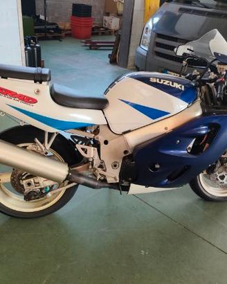 SUZUKI GSX-R 600 SRAD