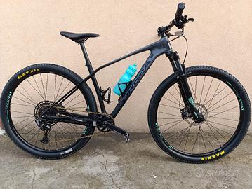 mtb orbea in carbonio