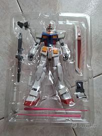 Bandai Gundam Universe GU-01  RX -78 -2 Action 