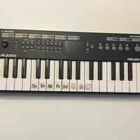 Pianola Alesis Melody 32