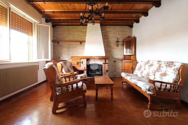 PORZIONE DI BIFAMILIARE A BAGNARIA ARSA