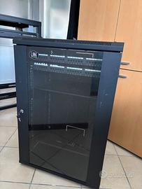 Armadio Rack LINK 18U 19" con 2 Patch Panel 2 Mens
