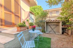 Appartamento con cortile privato - Olbia