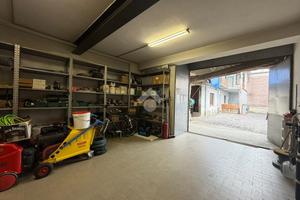 LABORATORIO A SEREGNO