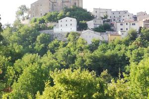 CASA con terreno in posizione panoramica