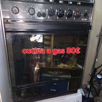cucina a gas via conte Federico zona brancaccio 14