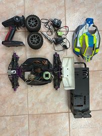 Buggy a motore RC 1:8