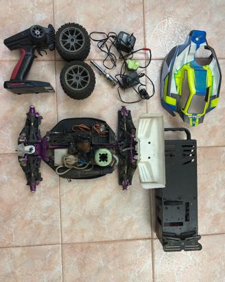 Buggy a motore RC 1:8