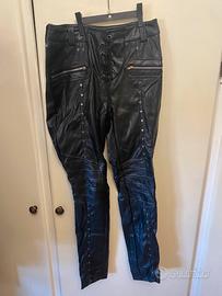 Pantaloni in ecopelle