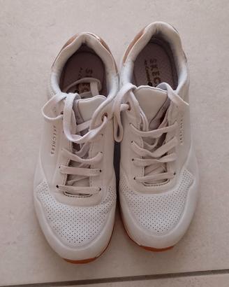 Scarpe da ginnastica skechers bianche. Numero 36