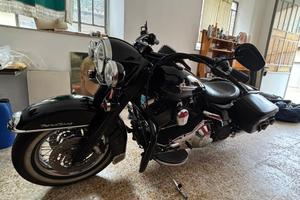 Harley Davidson road King 1450