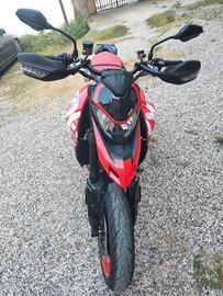 ducati hypermotard 950
