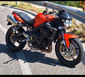 Triumph Street Triple - 2010