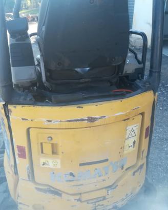 Miniescavatore komatsu PC 16