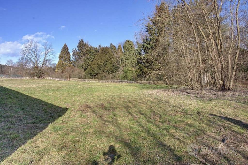Terreno di 14120 m² a Vergiate - Vista 2