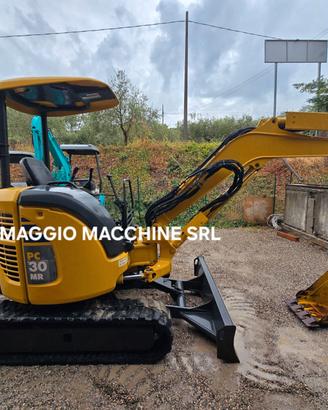 Miniescavatore Komatsu PC30 MR-3