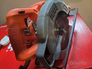 sega circolare black+decker