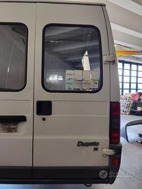 Porta post dx vetr FIAT DUCATO del 1998
