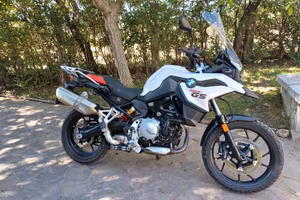 BMW F750 GS (FULL)