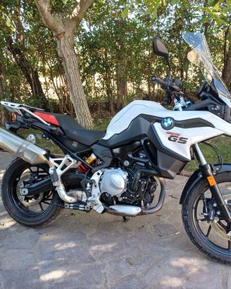 BMW F750 GS (FULL)