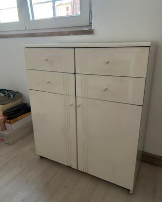 Mobiletto multiuso
