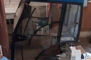 Cabina trattori 2010 NEW HOLLAND T4050 DE LUXE. Ca