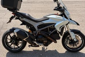 Hyperstrada hypermotard 821