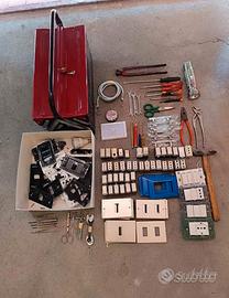cassetta attrezzi + MATERIALE ELETTRICO