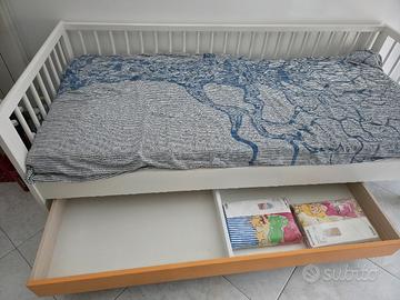 Letto bimbi 165x76  e materasso..