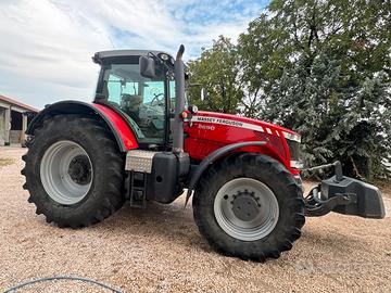 Massey Fergunson 8690