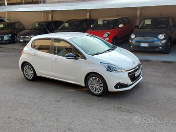 Peugeot 208 1.2 82 CV 5 porte Allure