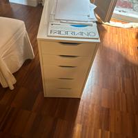Cassettiera