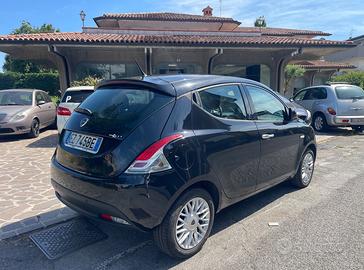 Lancia Ypsilon 1.3 MJT 16V 95 CV 5 porte S&S Openi