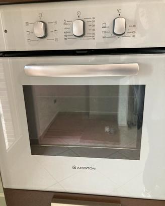 Forno Ariston