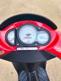 Aprilia sr 150 sport