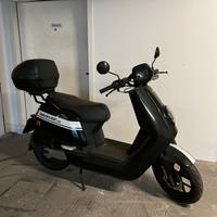 Scooter elettrico NIU