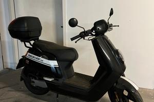Scooter elettrico NIU