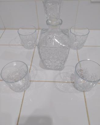 Set bottiglia e bicchieri cristallo